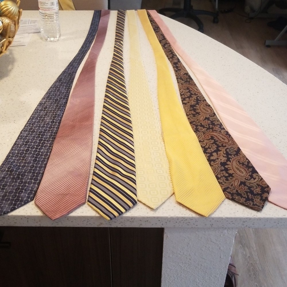 Tie Lot